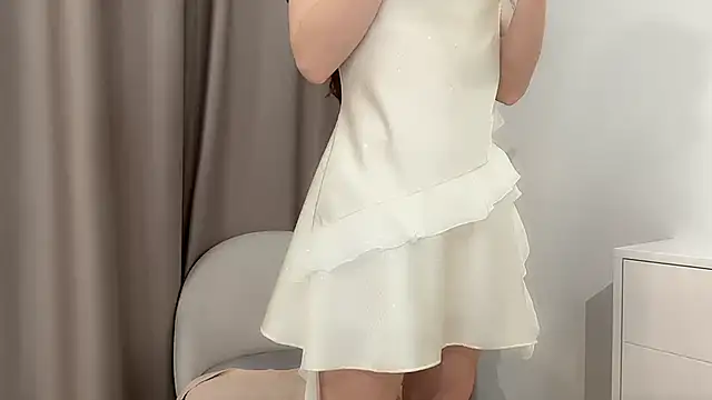 ShySchoolGirl's Live XXX Chat