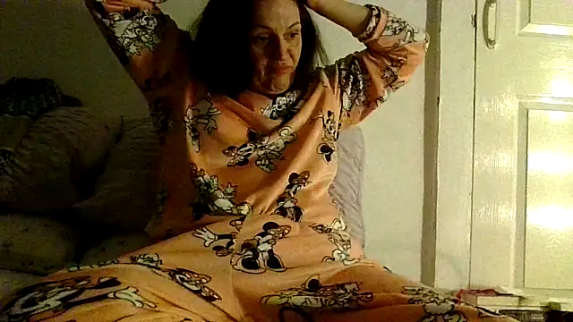 RubyyRosee – Naživo XXX chat