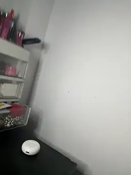 Emely-lysea Obrolan Langsung XXX