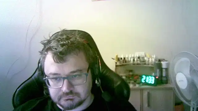 SirAbuser – Live XXX-chat