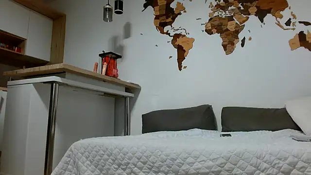 Squirtybaby0229 webcam show