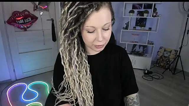 Chat XXX ao vivo de HoneySallyMoore