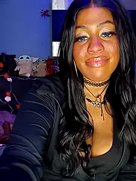 AmazonianMistress Chat XXX in diretta