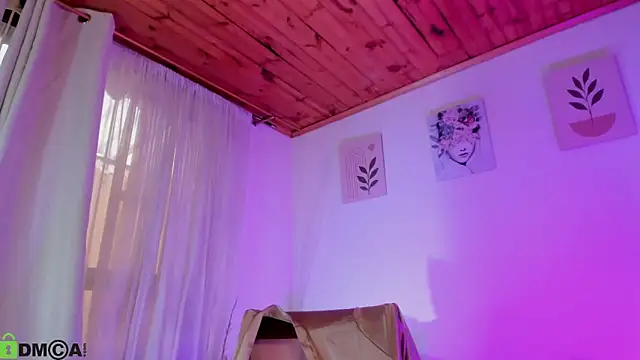 Lauraricci__ 라이브 XXX 채팅