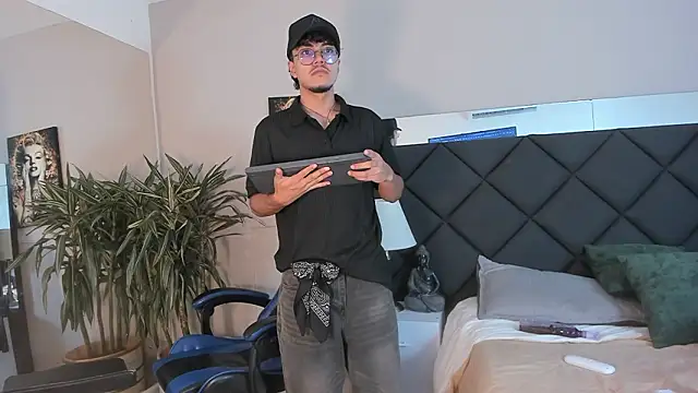 kai_storn webcam show