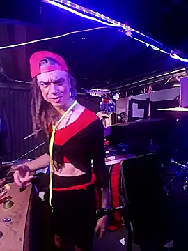 AllucyLu – webcam-show