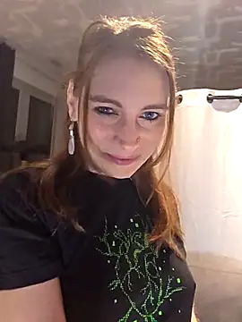 XXX chat uživo modela XLisaxx