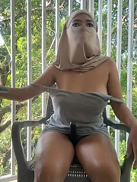 Yuli_arabic Show in webcam