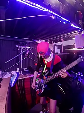 AllucyLu Pertunjukan Webcam