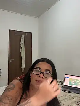 ursinha999 – webcam-show