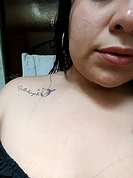 violet__rouse__ élő XXX-chatje