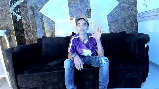 Emmastee Chat XXX in diretta