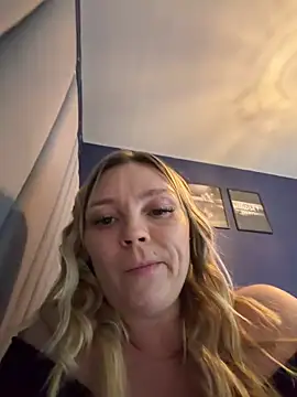 Sky25x Live XXX Chat