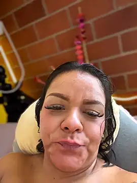 Your_HoneyXXX 网络视讯表演