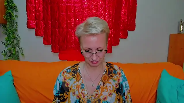 iamyourdream89n Live XXX chat