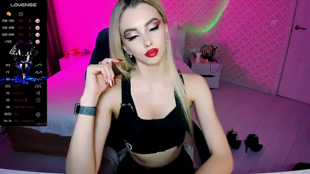 Emilia_Klar: онлайн-секс-чат