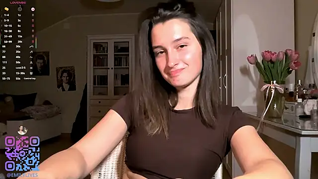 DarlineBrusteraのライブXXXチャット