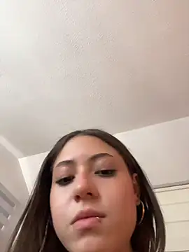 PrettyAmber 现场XXX聊天