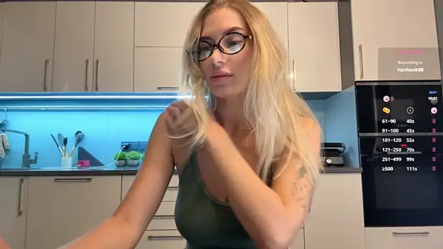 SoftnessMila Live XXX Chat