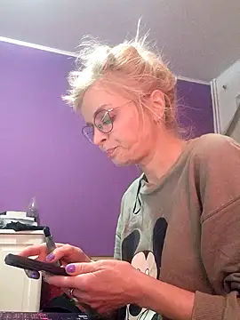 BritneyHudson: απευθείας συνομιλία ΧΧΧ