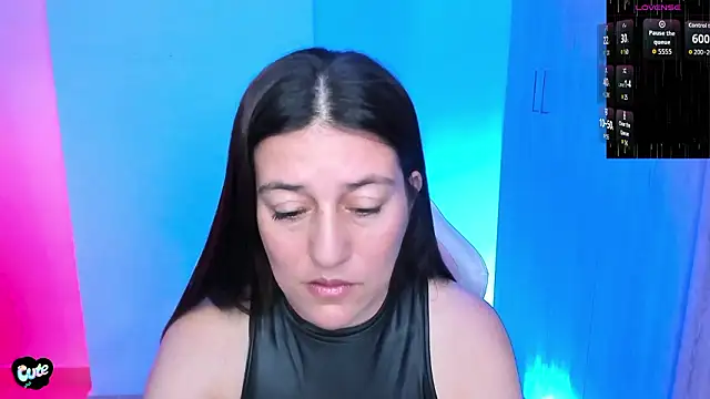 دردشة Saskyaa الجنسية المباشرة