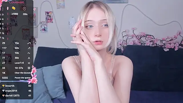 Megan--chan: απευθείας συνομιλία ΧΧΧ