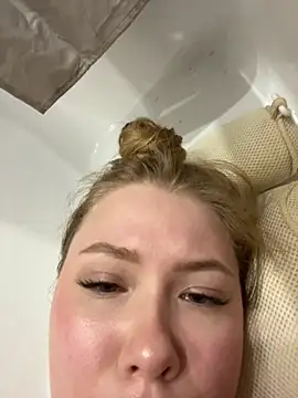 _Leya_: απευθείας συνομιλία ΧΧΧ