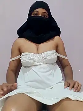 Chathuni Chat XXX in diretta