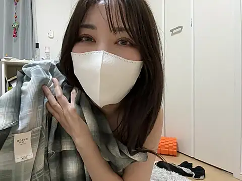 komu_gi_: απευθείας συνομιλία ΧΧΧ