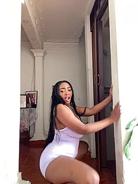 دردشة MonicaSex_ الجنسية المباشرة