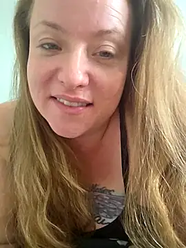 julimonroe: απευθείας συνομιλία ΧΧΧ