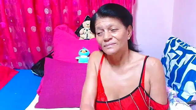 SLUTTYROXY Chat XXX in diretta