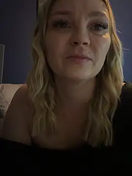 Sky25x's Live XXX Chat