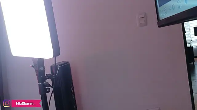 MiiaBlumm_ Webcam-Show