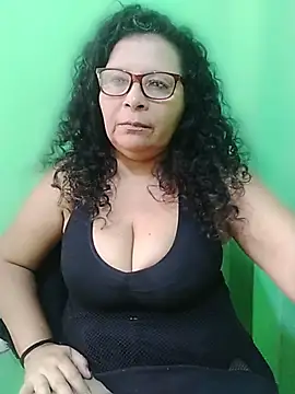 Amarantha25 Adlı Modelin Canlı XXX Sohbeti