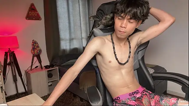 OopsAgain_ – Live XXX-chat