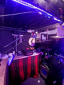 AllucyLu live XXX chat