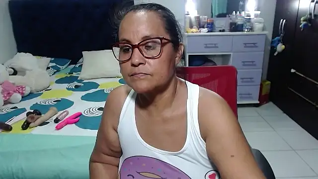 pervert_mommy_'s Live XXX Chat