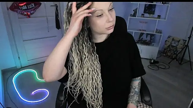 HoneySallyMoore élő XXX-chatje