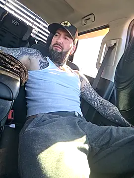 Beardedtattood's Live XXX Chat