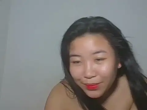 Zyeiii Adlı Modelin Canlı XXX Sohbeti