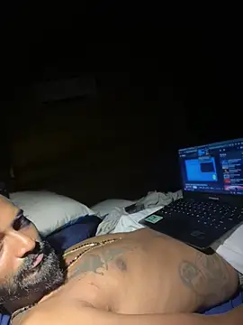 bigfatdick111 – Naživo XXX chat