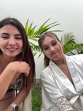 دردشة Nikii__ الجنسية المباشرة