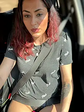 YourQueen18 Chat XXX in diretta