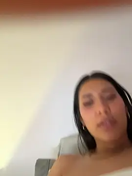 Chat +18 de IsabellaJoness_ ao vivo