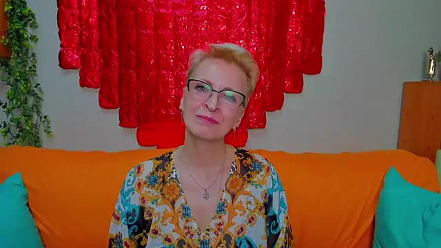 دردشة iamyourdream89 الجنسية المباشرة