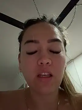 Danielavegax 网络视讯表演