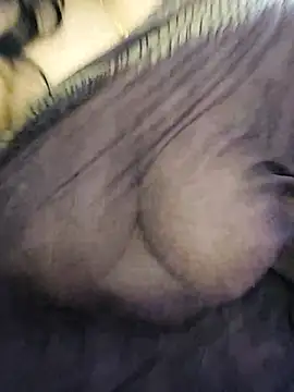 Chat +18 de Adiba_2 ao vivo