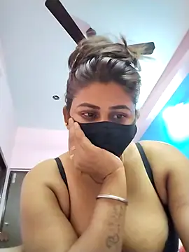 Webkamerová show pinkihot23