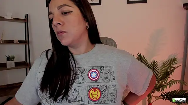 urcute_kitten's Live XXX Chat